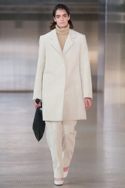 Look 6